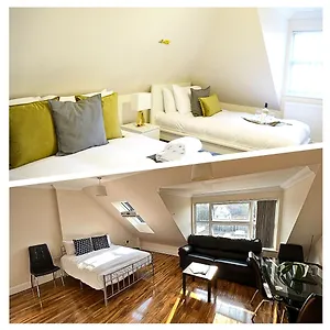 https://rc-airport-rooms.brighton-hotels-england.com